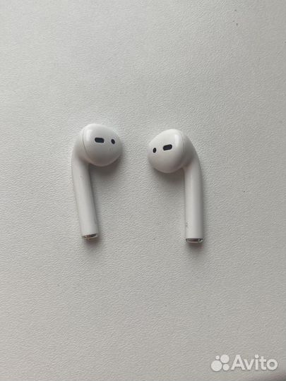 Airpods 2-го поколения