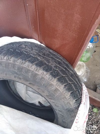 Toyo Open Country A/T II 235/65 R17