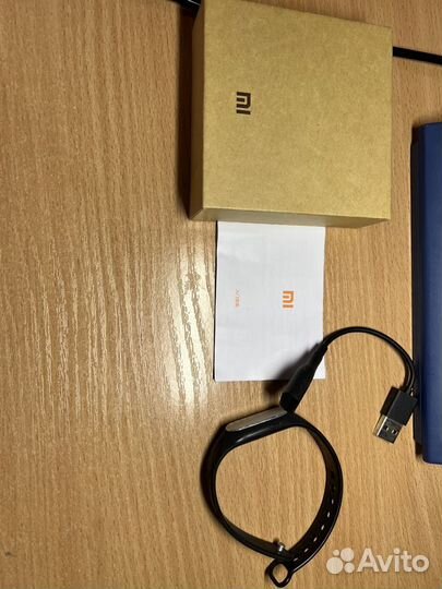 Фитнес трекер Xiaomi Mi Band (xmsh03HM)