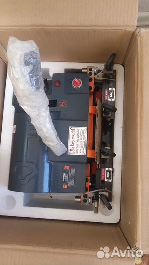 Продам станок по изготовлению дубликатов ключей