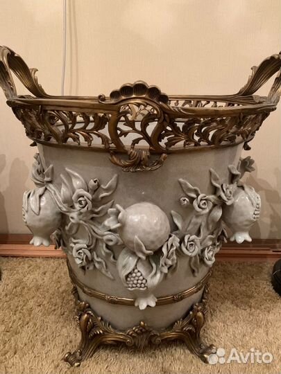 Ваза напольная бронза