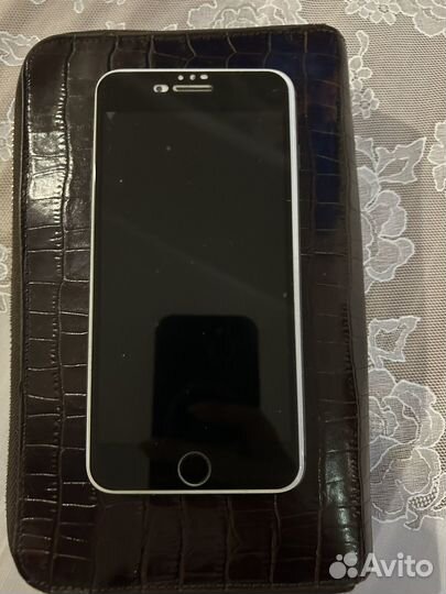 iPhone 8 Plus, 64 ГБ