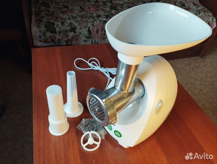 Мясорубка новая Zelmer ZMM4080B