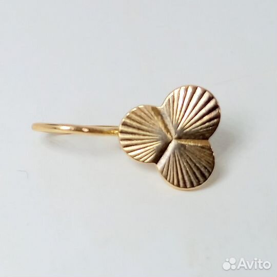 Золотые серьги
