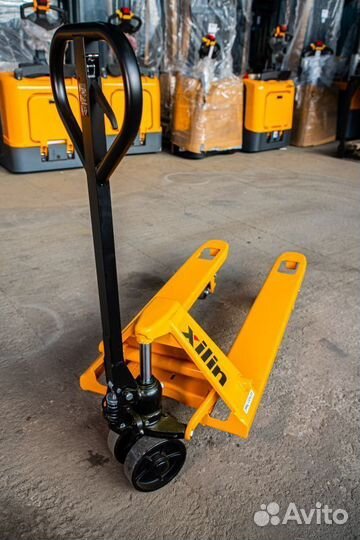 Рохля 2,5 т xilin DF-III резиновые колеса
