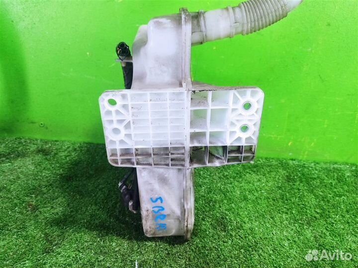 Бачок омывателя volkswagen Golf Plus 2008