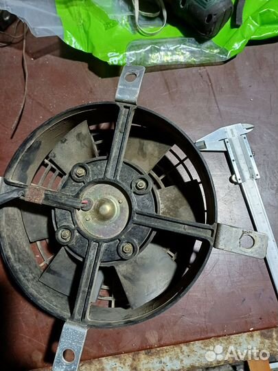 Вентилятор вытяжной осевой 24v