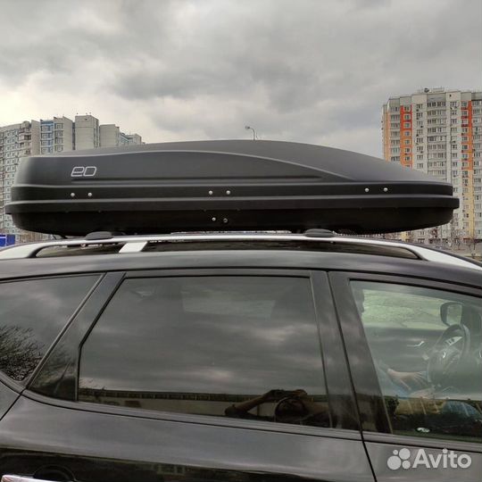 Бокс черный глянец Магнум 390 на Nissan