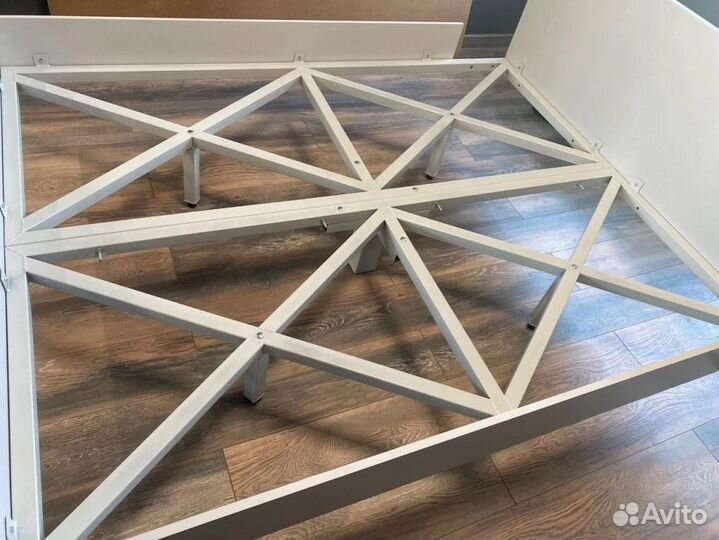 Парящие кровати в наличии