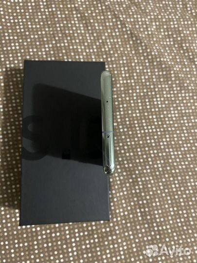 Samsung Galaxy S10, 8/128 ГБ