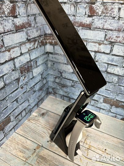 Зарядное устройство Apple 5в1(Лампа настольная)