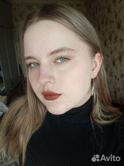 Администратор, бариста, официант