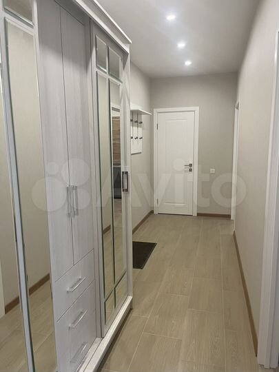 2-к. квартира, 55 м², 8/8 эт.