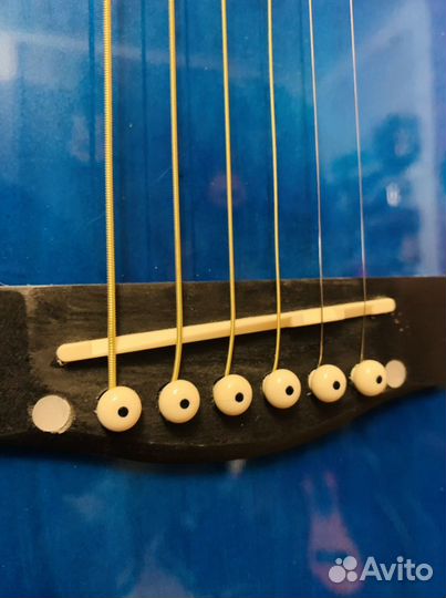 Акустическая гитара