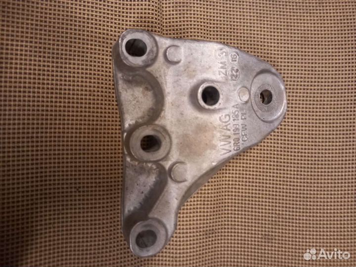 Фольксваген поло кронштейн опоры двигателя