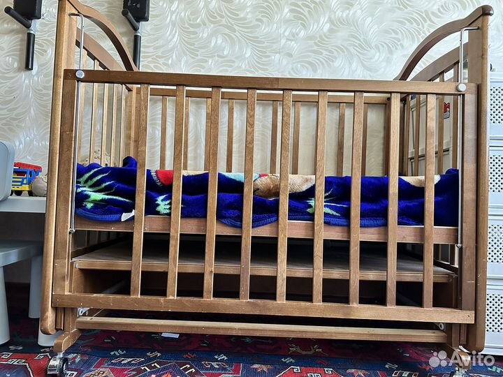 Продается детская кроватка в хорошем состоянии