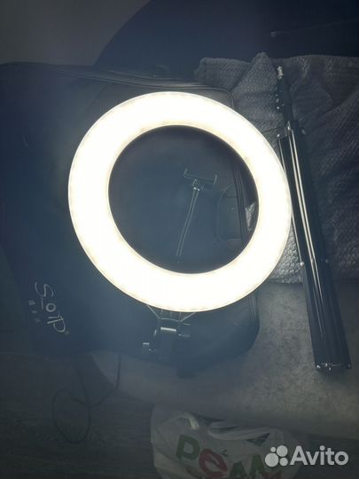 Продам кольцевую лампу