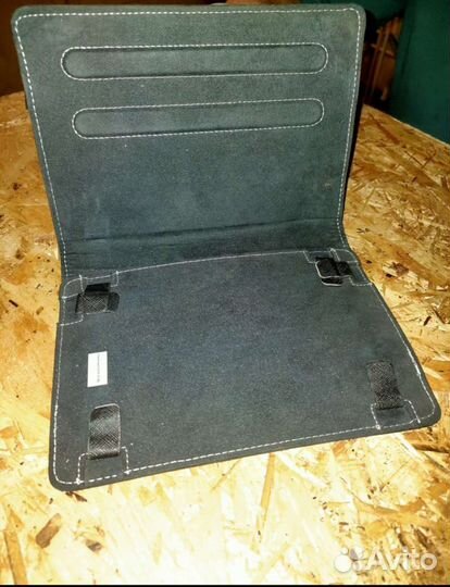 Чехол для планшета Continent UTH-71BL