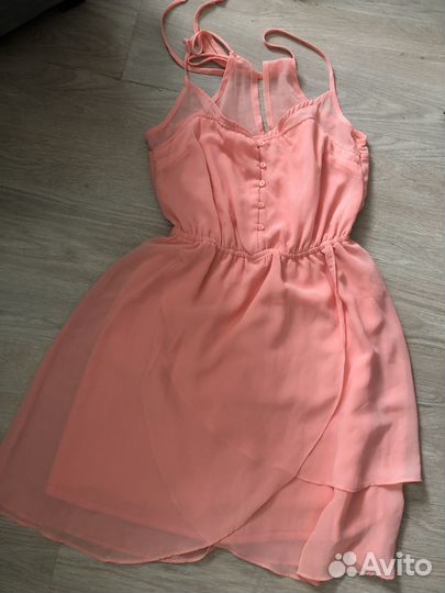 Летнее платье bershka размер S