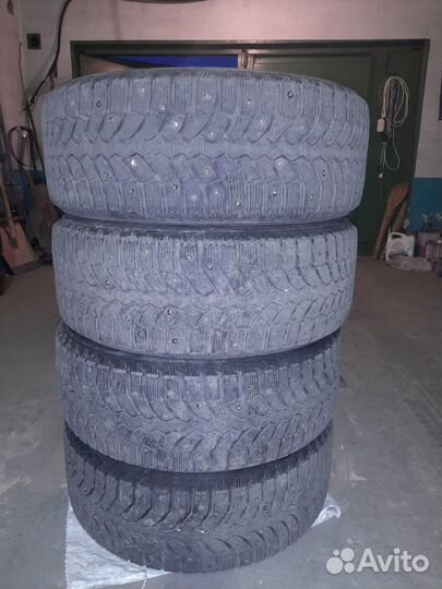 Bridgestone Blizzak Spike-01 205/55 R16 91T