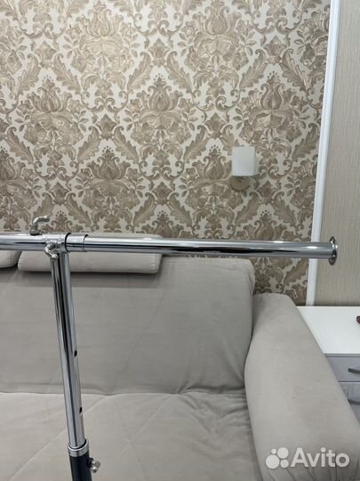 Вешалка напольная