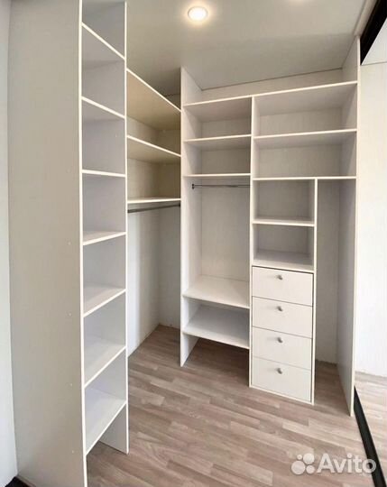 Шкаф от производителя Y 041