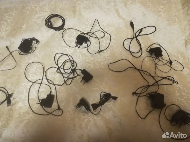 Зарядки для телефона