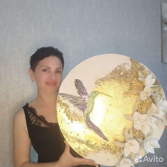 Картина колибри И лилии