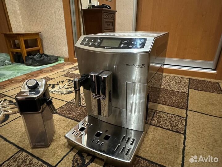 Кофемашина Delonghi ecam PrimaDonna S Evo