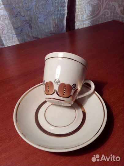 Сервиз кофейный фарфор советских лет, много позоло