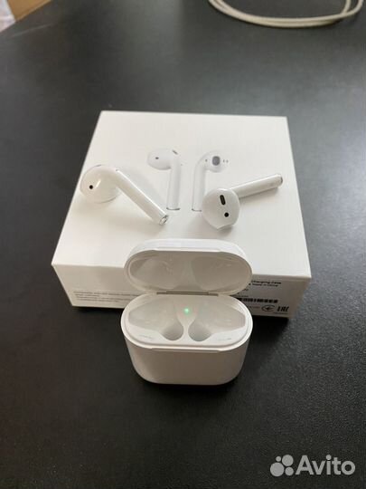 Apple AirPods