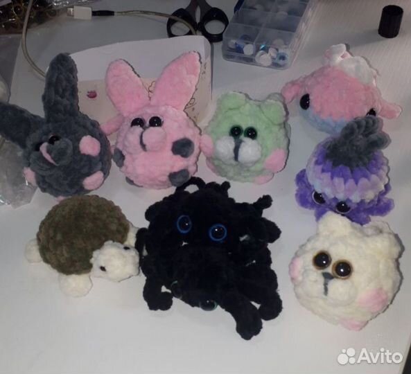 Игрушки вязанные, драконы,зайцы,коты,пчелки
