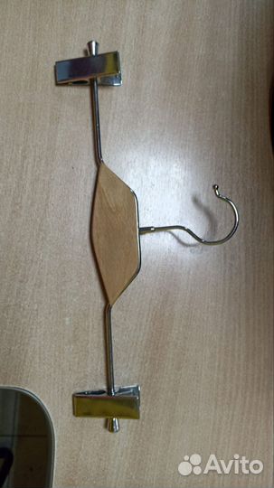 Вешалки деревянные