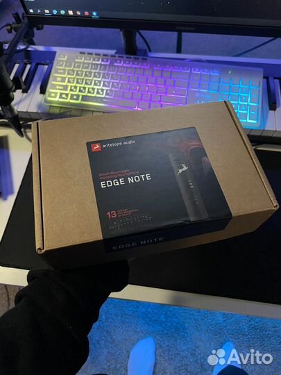 Студийный микрофон