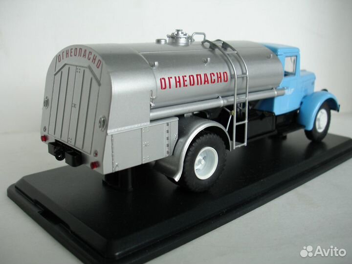 Маз-200 «Аэрофлот» масштабная модель автомобиля