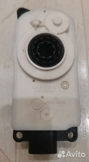 Bmw G20 G22 G30 G05 G06 G07 моторчик жалюзей нов