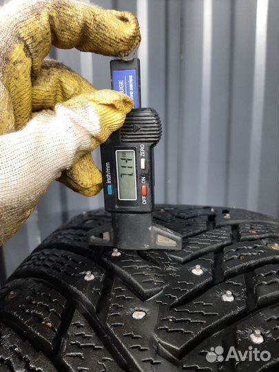 Nokian Tyres Hakkapeliitta 8 225/55 R17 101T