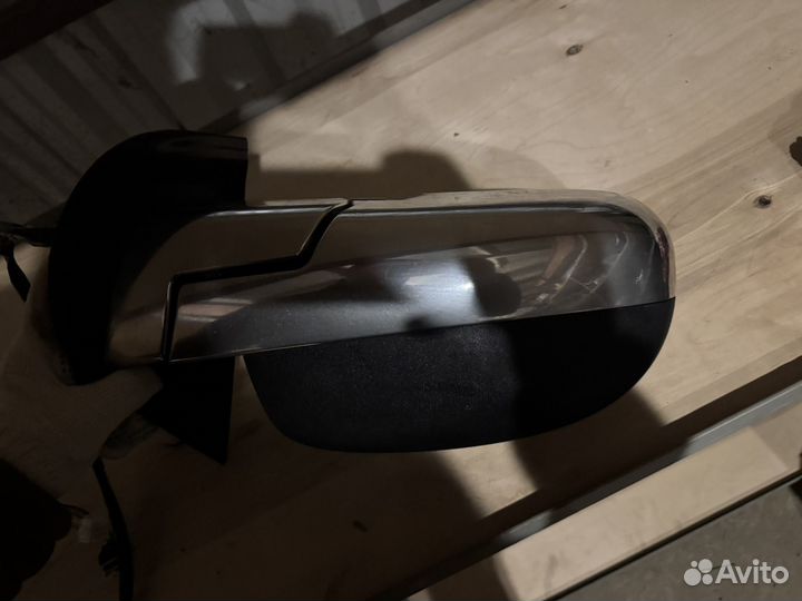 Зеркало правое Cadillac Escalade