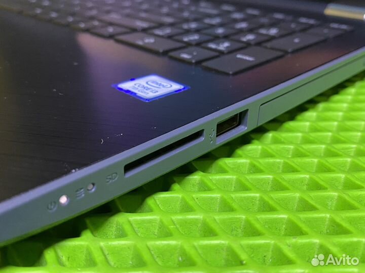 Ноутбук HP i3/8/128/500