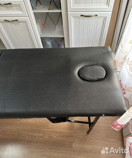 Массажный стол