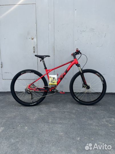 Gt avalanche comp mountain bike hot sale 2019 red