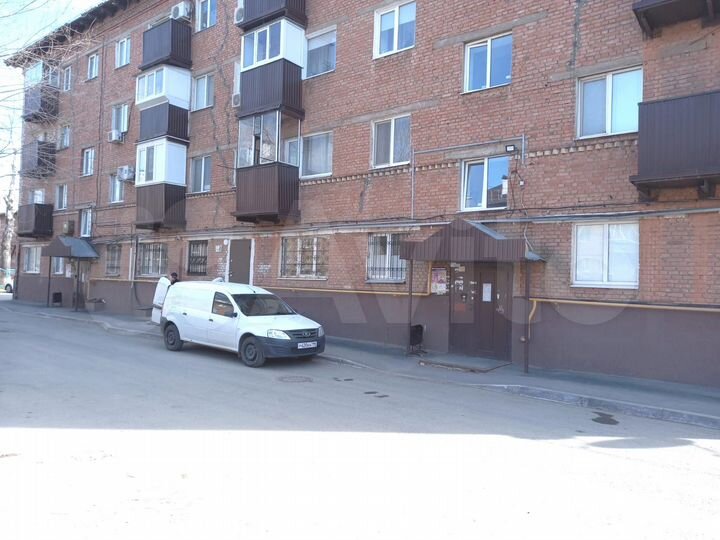 Помещение с сетевыми арендаторами, 302.7 м²