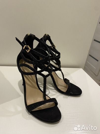 Босоножки женские 37 размер aldo