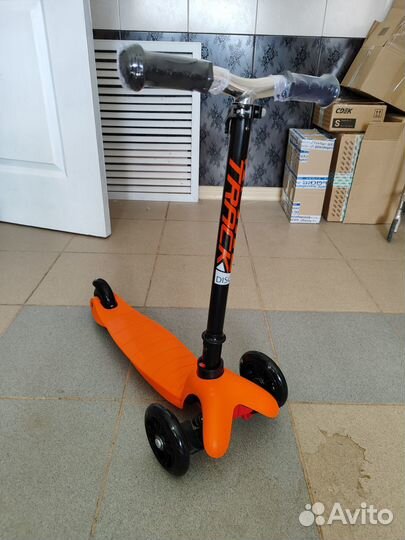 Самокат детский 3-х колесный