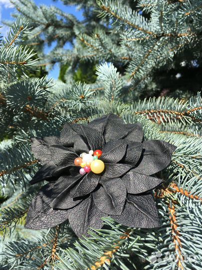 Брошь ручной работы