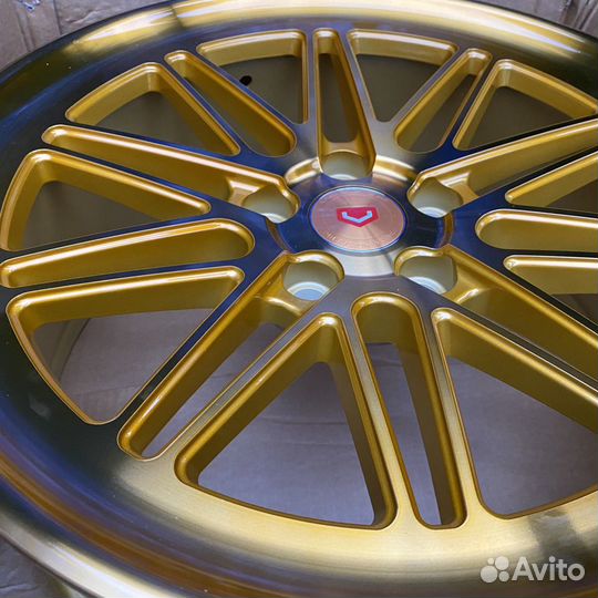 Диски новые 18 дюймов 5/114,3