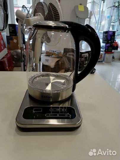 Чайник Kitfort KT-657