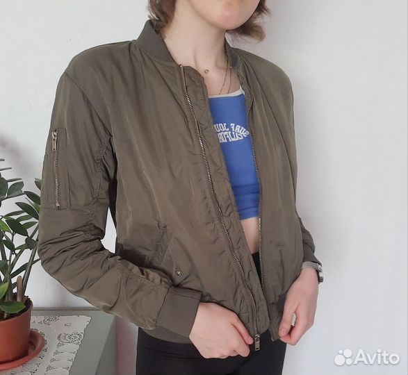 Куртка бомбер