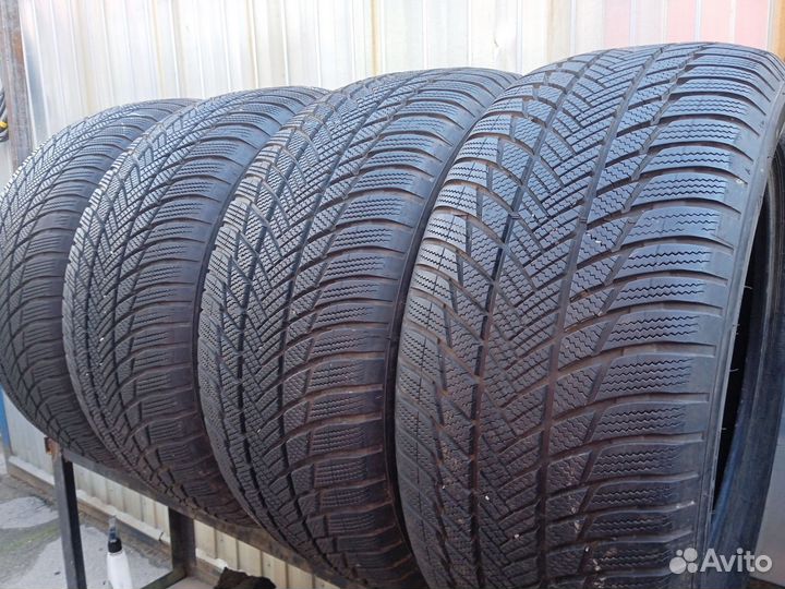 Bridgestone Blizzak LM-001 265/50 R19