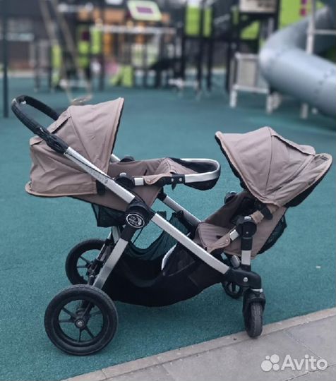 Коляска для двойни или погодок